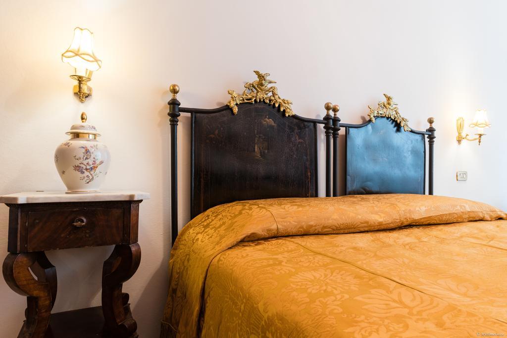 L'Antica Chaise Longue Lucca Luaran gambar